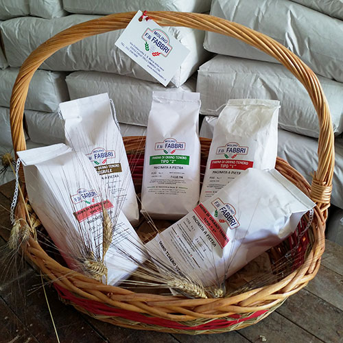 Pacchetto-1kg-Farina-macinata-pietra